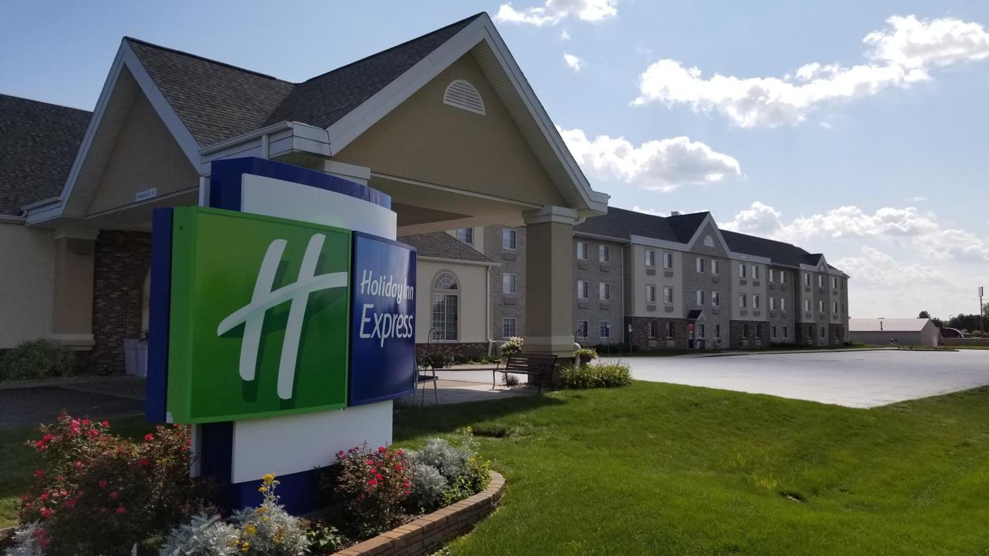 Holiday Inn Express Birch Run-Frankenmuth Area By Ihg Esterno foto