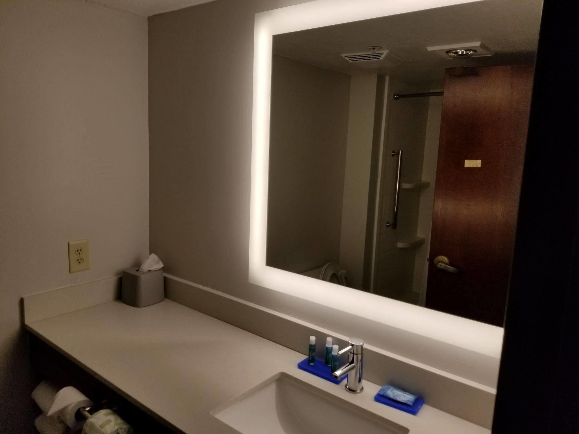 Holiday Inn Express Birch Run-Frankenmuth Area By Ihg Esterno foto